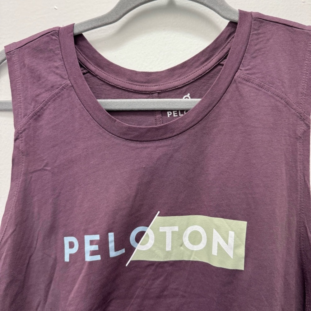 Peloton Studio Scoop Tank - Picture 3 of 7